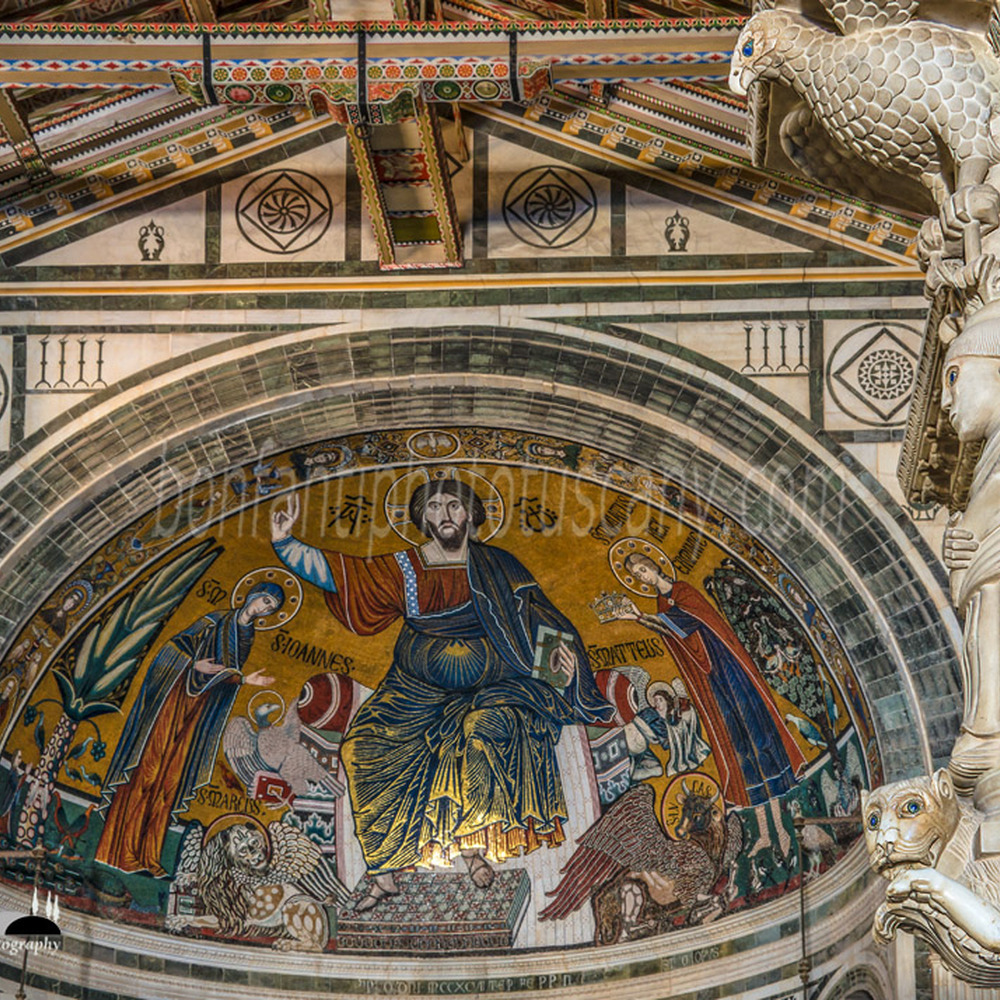catino absidale e mosaico nella chiesa di san miniato.jpg