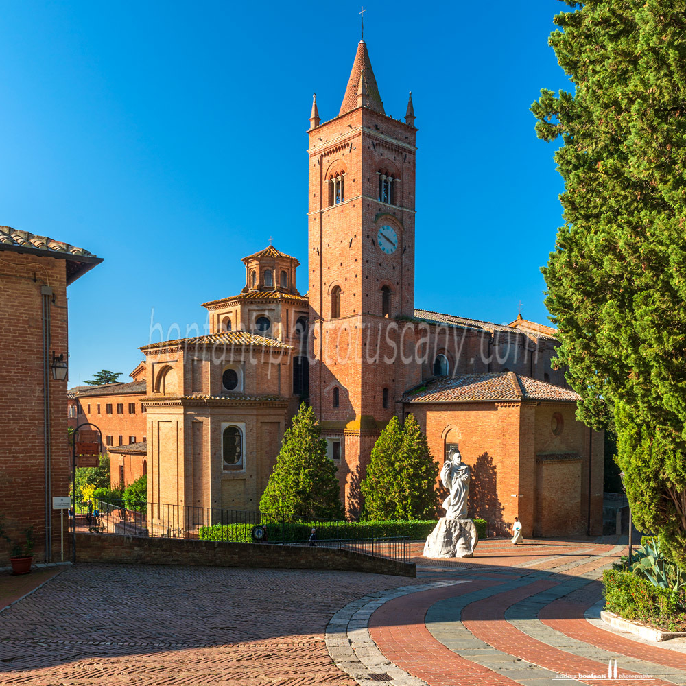abbazia di monte oliveto maggiore - piazzale d'ingresso #2.jpg