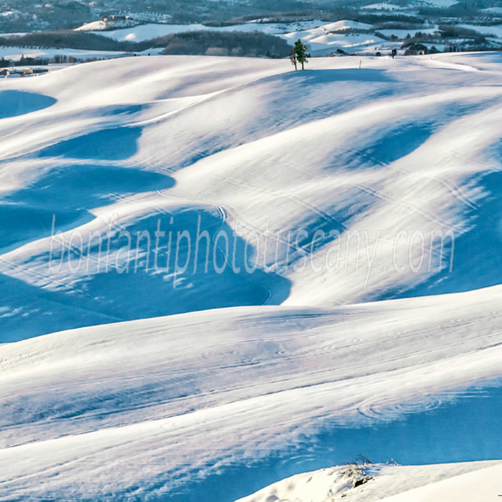 paesaggio delle crete senesi #48 forte nevicata a mucigliani
