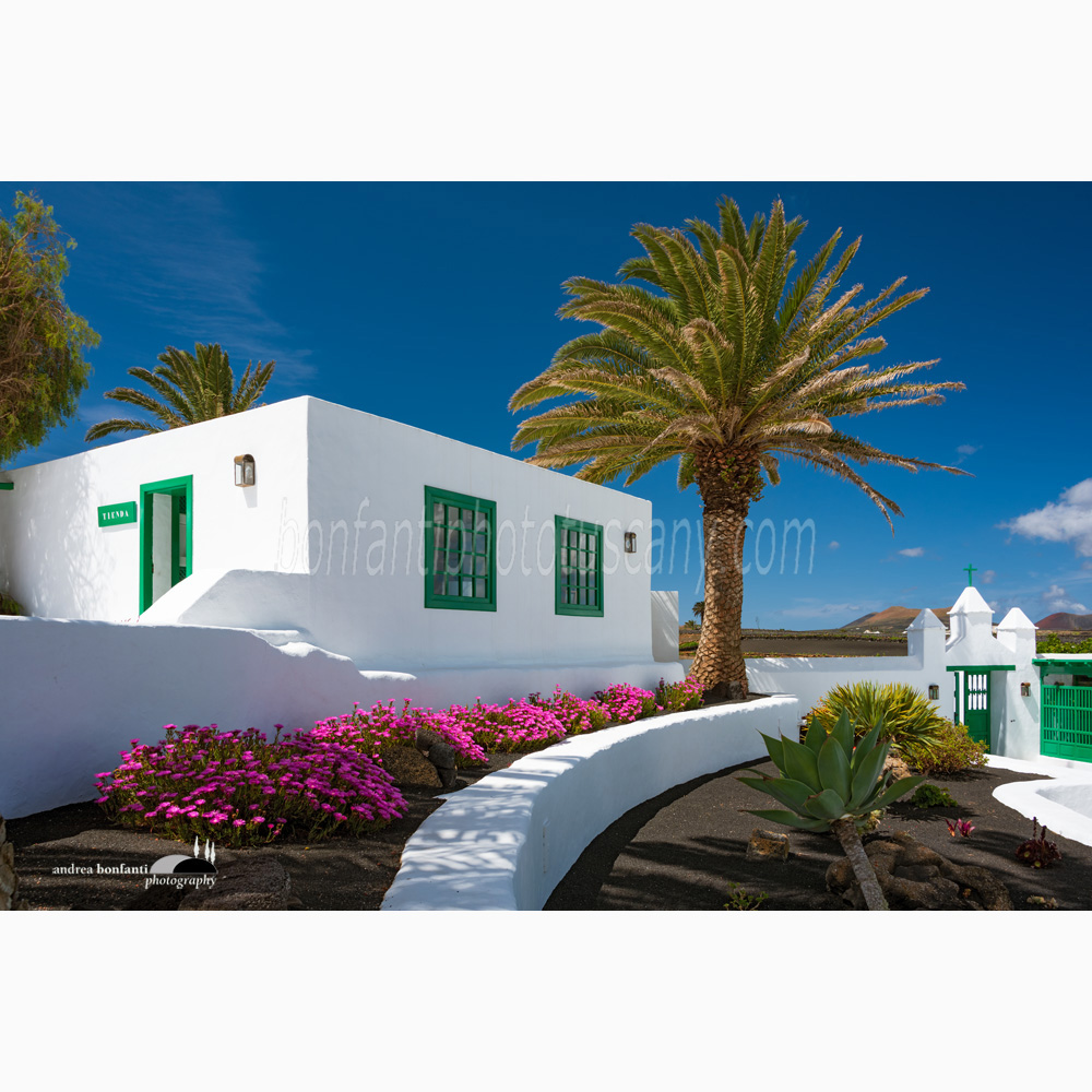architettura tradizionale di Lanzarote al monumento al Campesino.jpg architettura tradizionale di Lanzarote al monumento al Campesino.jpg