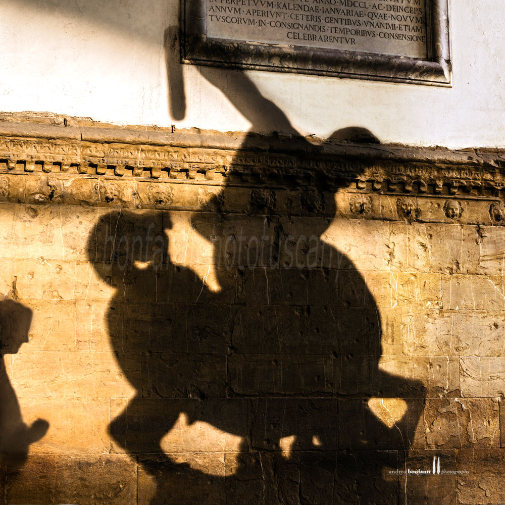 ombra di Ercole e Nesso in piazza Signoria a Firenze ombra di Ercole e Nesso in piazza Signoria a Firenze