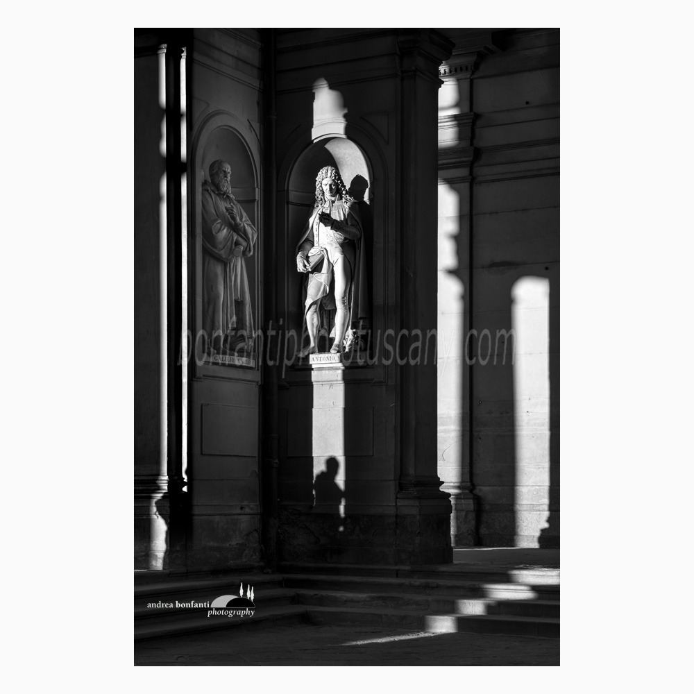 di primo mattino al piazzale degli Uffizi.jpg