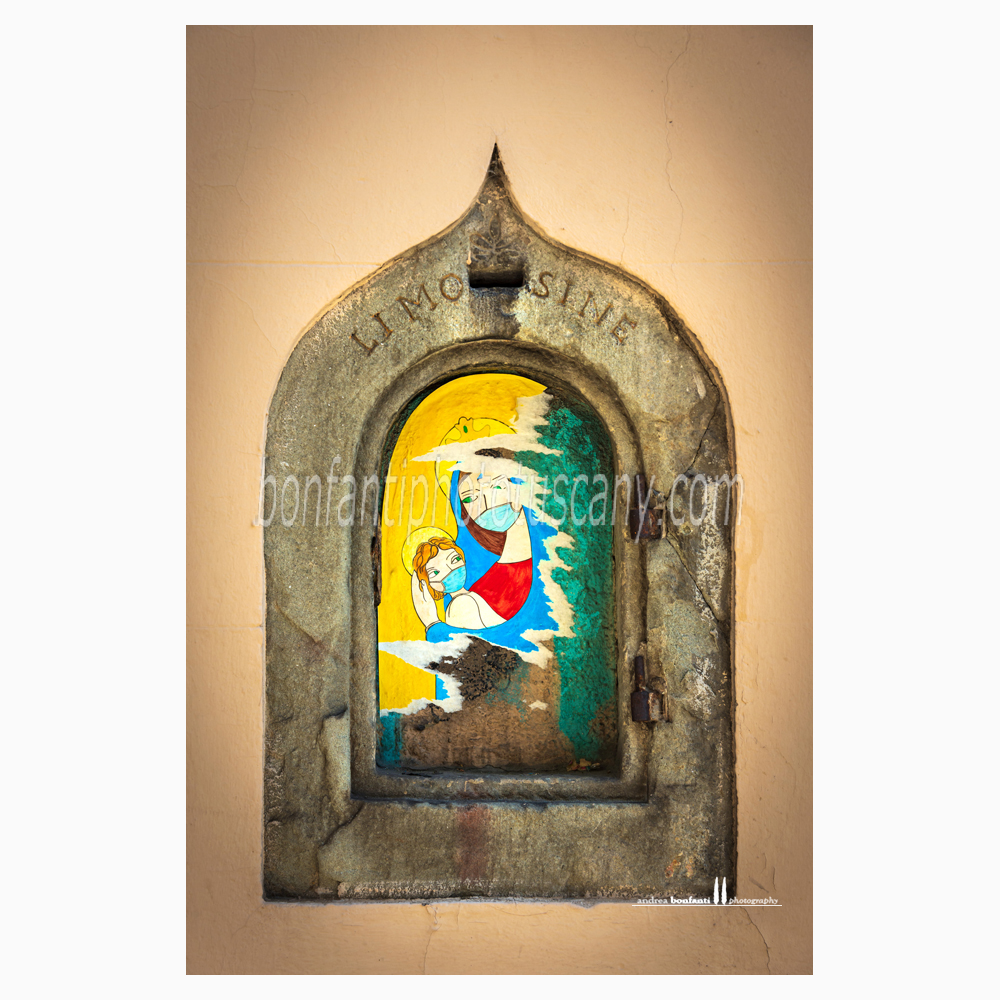 buchetta del vino in piazza Sant'Ambrogio a Firenze.jpg