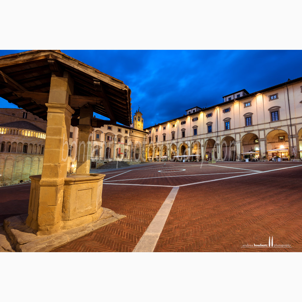panoramica di piazza grande - arezzo
