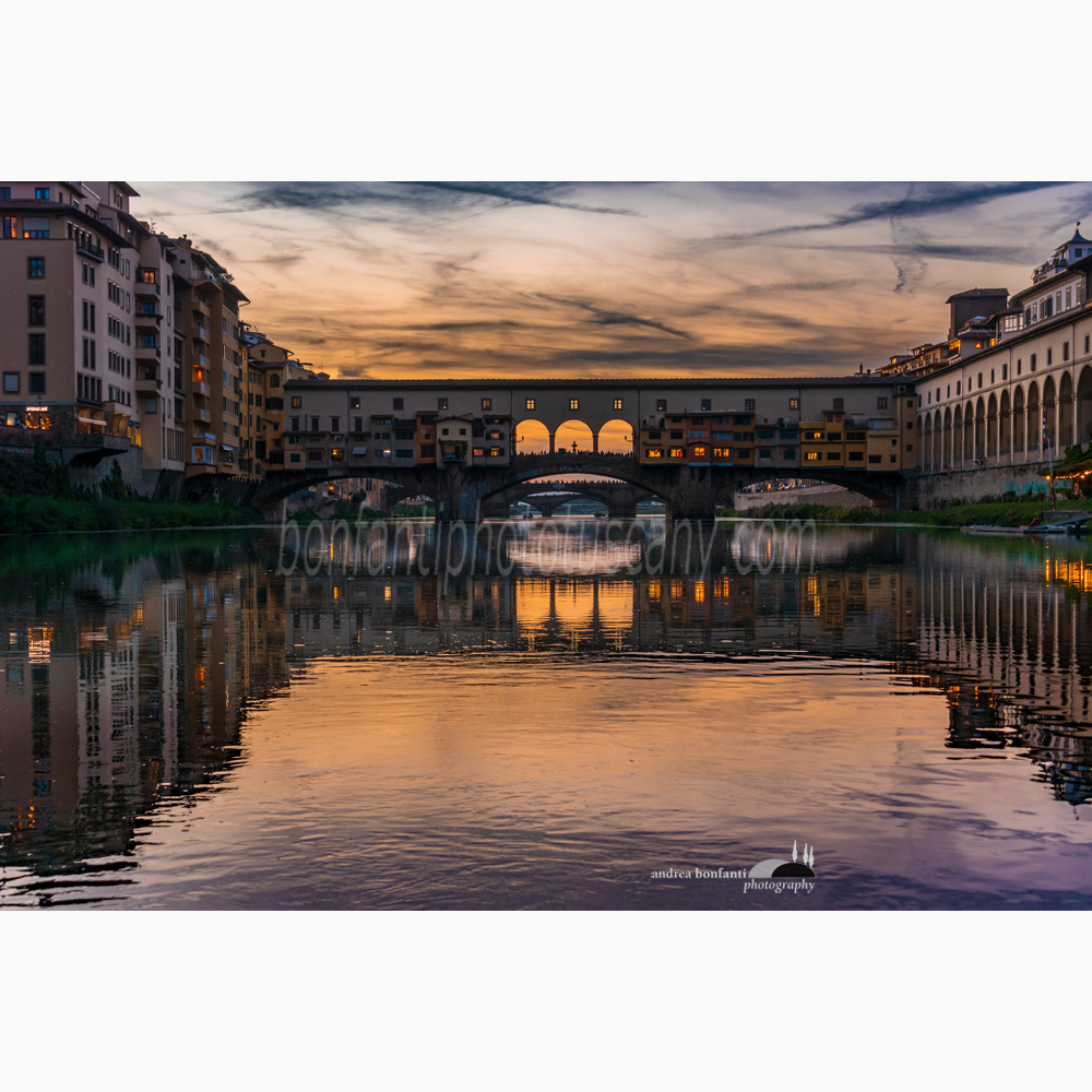 ponte vecchio di firenze fotografato da arnoboat.jpg