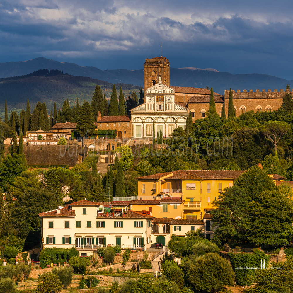 basilica di san Miniato al Monte a Firenze basilica di san Miniato al Monte a Firenze