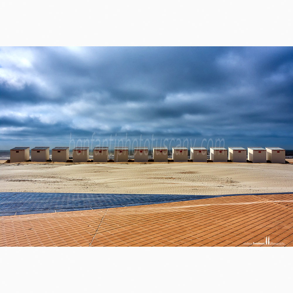niewpoort north sea - bathing huts tif.jpg